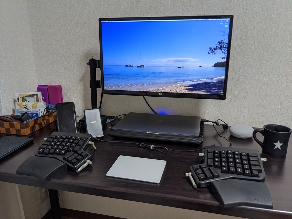 june29-desk